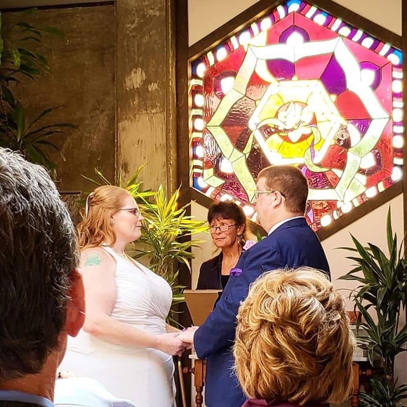 Meet your Posher, Tracy - Picture 1 of 6